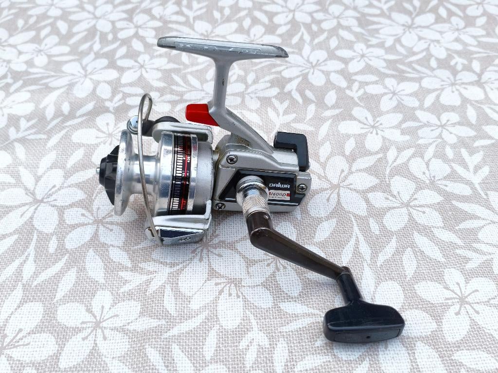 Daiwa 1600D (1600 D) Molen Silver Serie # vintage # NR-2, Ophalen of Verzenden, Gebruikt, Molen