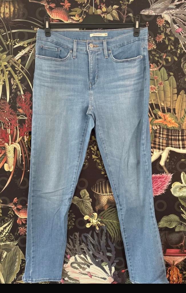 Levi’s 312 Shaping Slim rechte pijp 30/30, Ophalen of Verzenden, Zo goed als nieuw, Blauw, W30 - W32 (confectie 38/40)