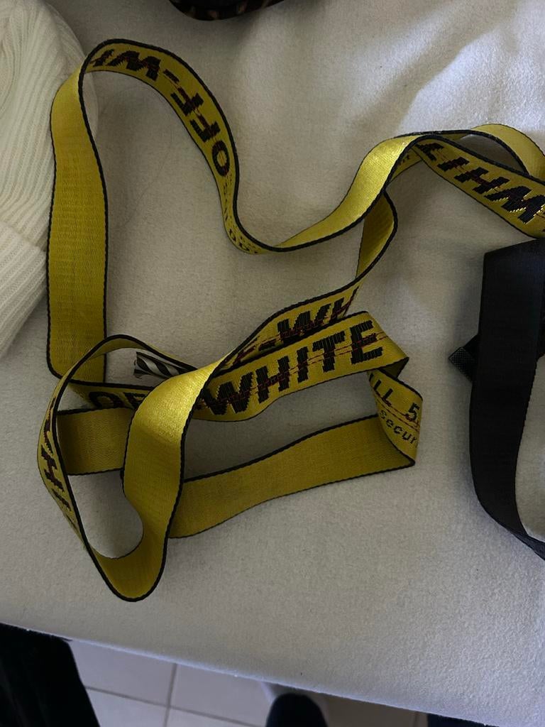 Off-White riem geel, Kleding | Dames, Riemen en Ceinturen, Ophalen of Verzenden, Gedragen, Overige kleuren