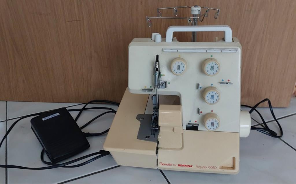 Bernette for BERNINA FunLock 006D Lockmachine, Ophalen of Verzenden, Gebruikt, Lockmachine, Bernina
