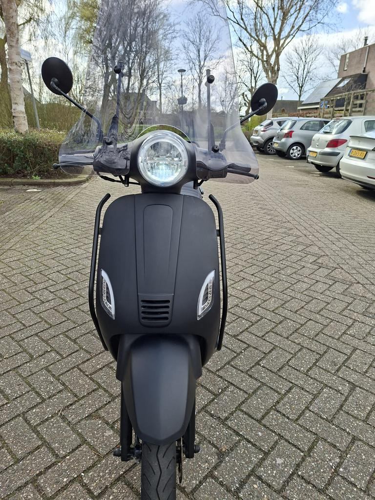 Senzo Rivalux uit 2023, nette staat!, Ophalen, Zo goed als nieuw, Benzine