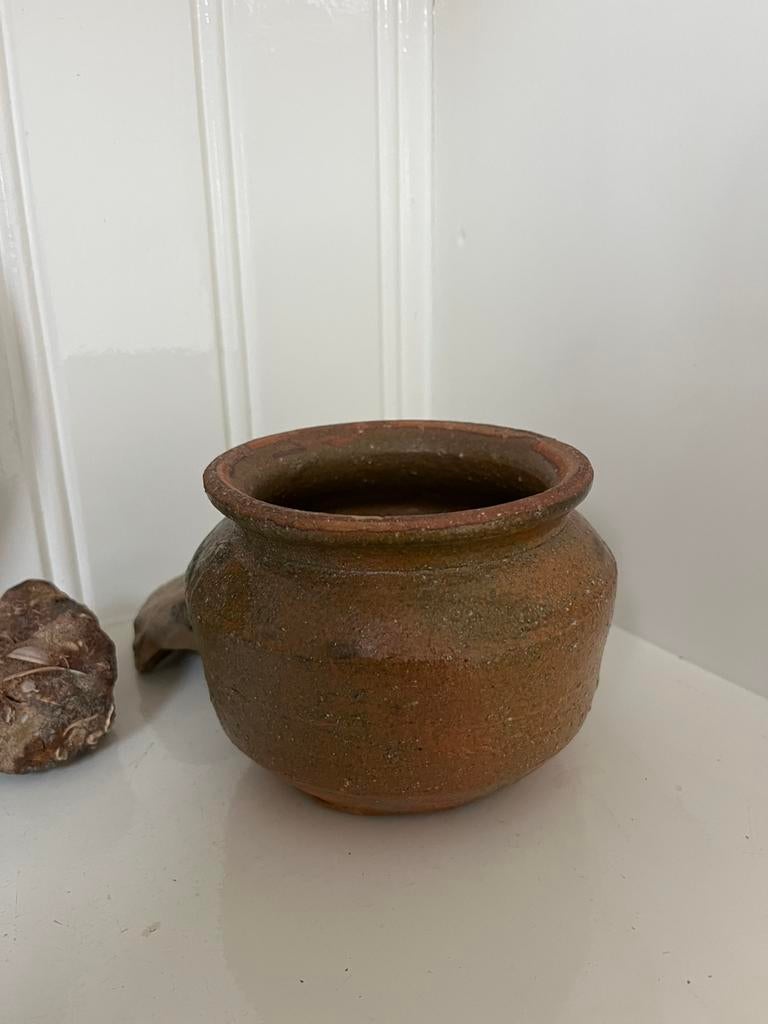 Aardewerk pot, Rond, Ophalen of Verzenden, Zo goed als nieuw, Minder dan 40 cm