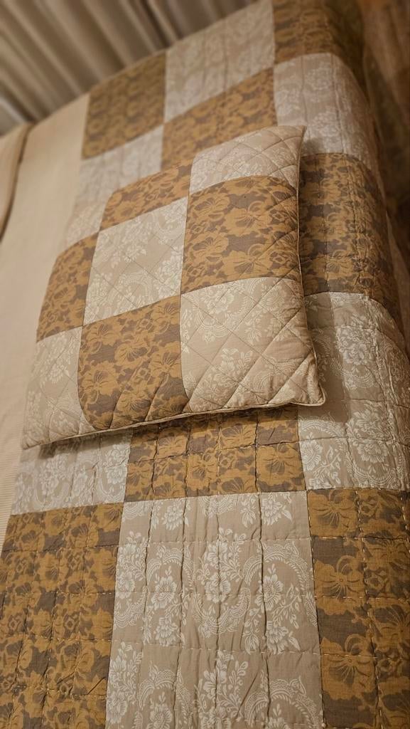 M & H design sprei/woondeken/plaid & kussen, Huis en Inrichting, Stoffering | Behang, Beige, Bruin, minder dan 10 m², Ophalen of Verzenden