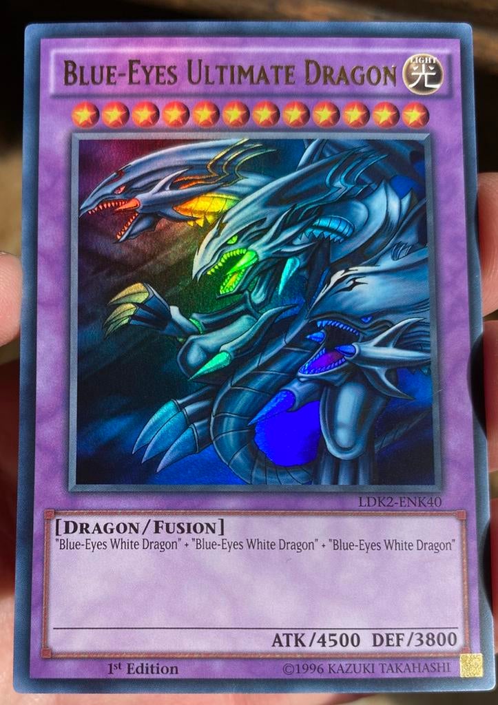 Yu-Gi-Oh! Blue-Eyes Ultimate Dragon LDK2 1st Edition !, Hobby en Vrije tijd, Verzamelkaartspellen | Yu-gi-Oh!, Ophalen of Verzenden