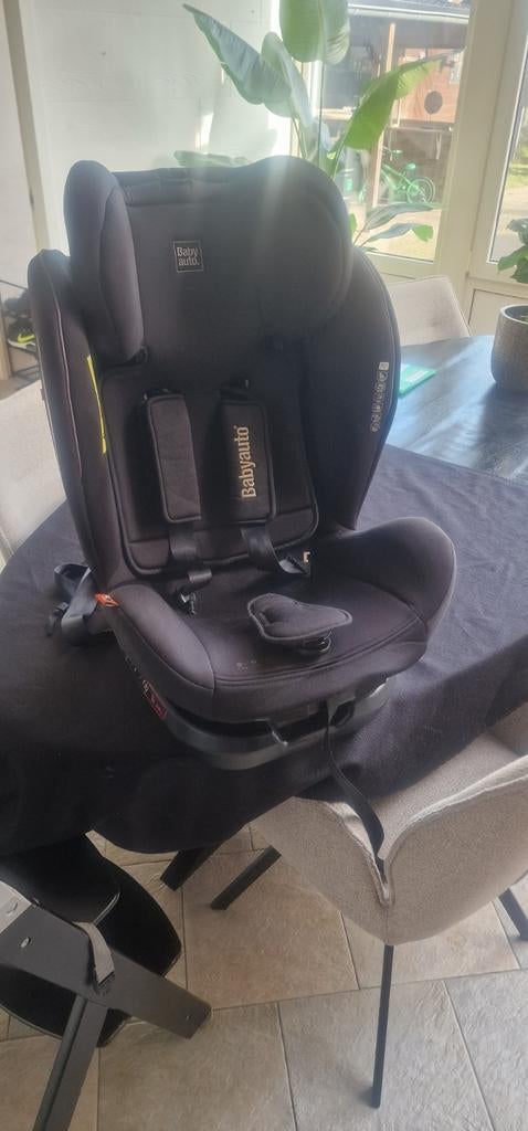 Draaibare meegroei autostoel, Overige merken, Autogordel of Isofix, Gebruikt, Verstelbare rugleuning