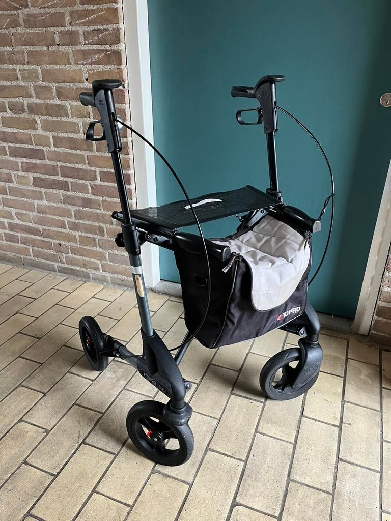 TOPRO TROJA ROLLATOR, Diversen, Rollators, Ophalen of Verzenden, Zo goed als nieuw