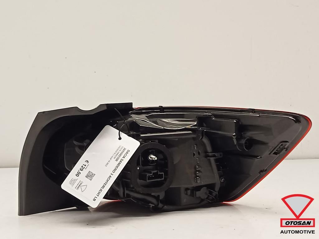 Dacia Sandero 3 2021+ Achterlicht Links Buiten 265558235R, Auto-onderdelen, Verlichting, Dacia, Gebruikt, Automobile-Dacia SA