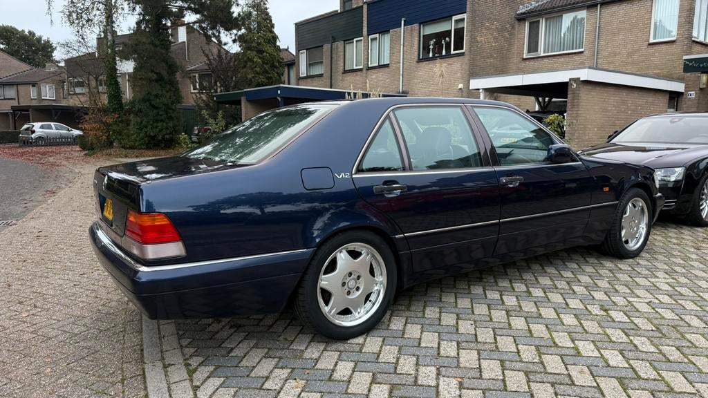 Mercedes S600 SEL W140 V12 126500 km Een zeldzame auto, Auto's, Mercedes-Benz, Achterwielaandrijving, 394 pk, 12 cilinders, Blauw