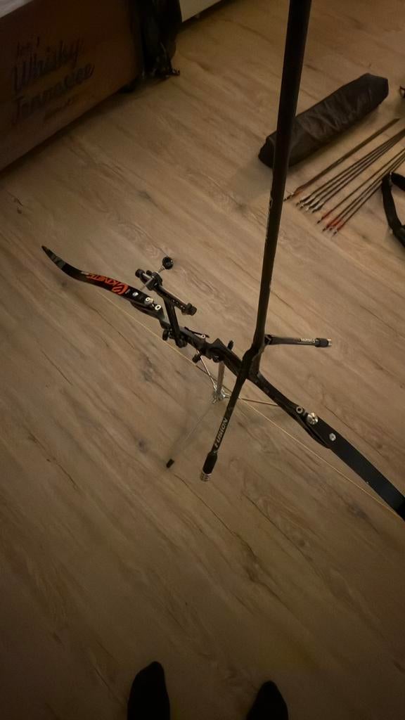 Komplete handboog, incl toebehoren, Ophalen, Zo goed als nieuw