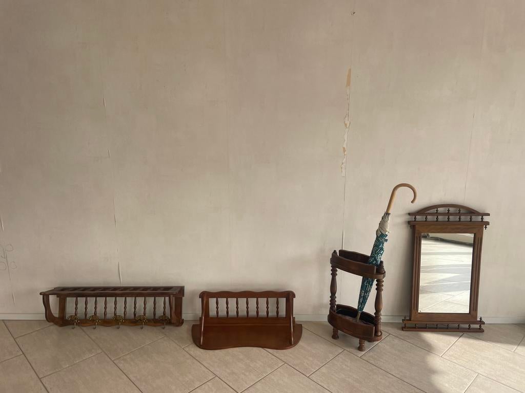 Vintage halset – kapstok, parapluhouder, spiegel en wandrek, Ophalen, Zo goed als nieuw