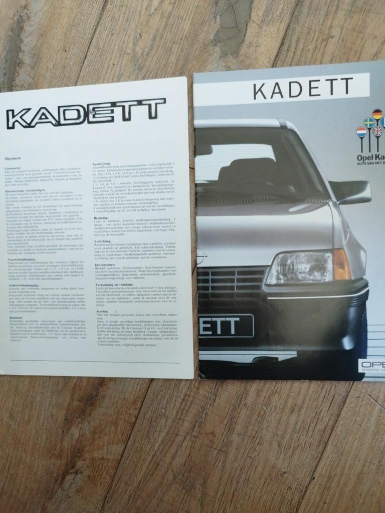 Opel Kadett brochure uit 1984 plus technische bijlage, Opel, Zo goed als nieuw, Opel, Ophalen of Verzenden
