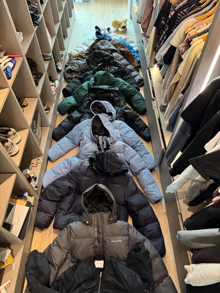 Partij 14x Daily Paper jassen – puffer, bomber & cropped, Kleding | Heren, Jassen | Winter, Zo goed als nieuw, Overige maten, Overige kleuren