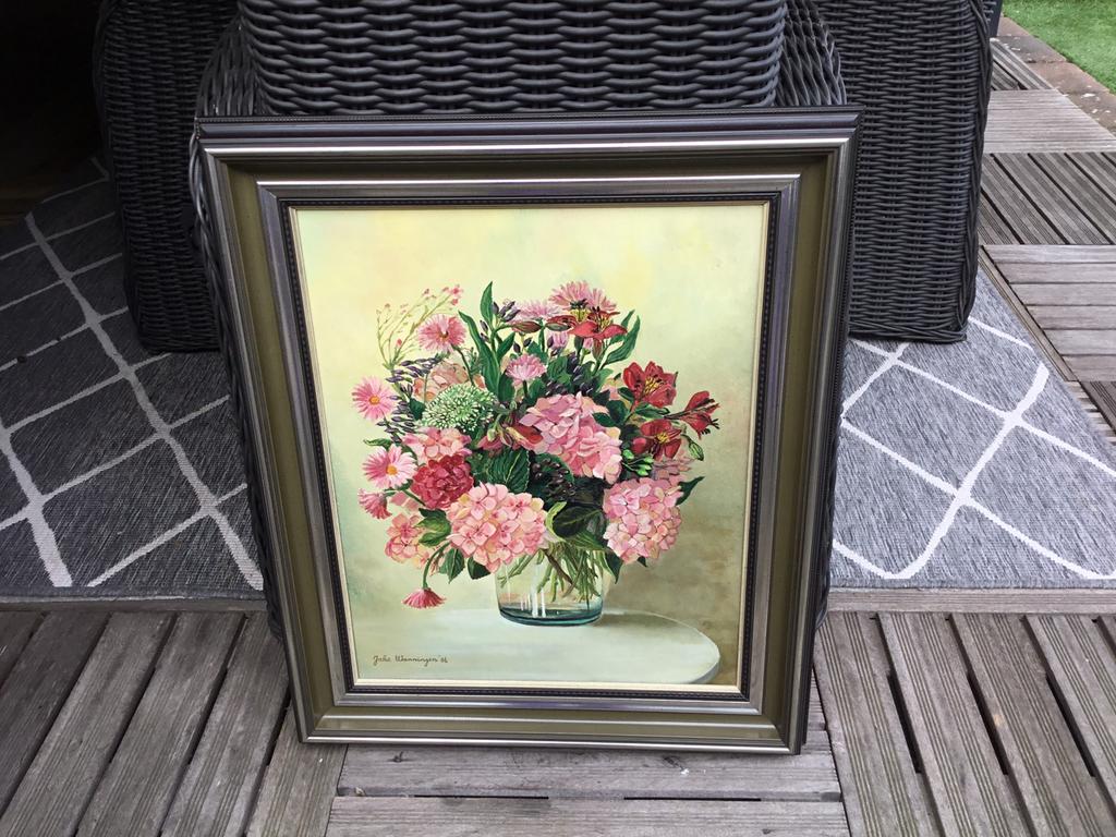 Mooi schilderij met een mooi bloemstuk., Ophalen