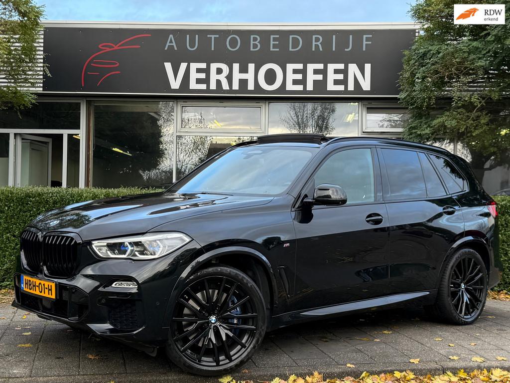 BMW X5 M50i High Executive - SKYLOUNGE - LASER LIGHT - MASSA, Auto's, Gebruikt, 4395 cc, Zwart, Bedrijf