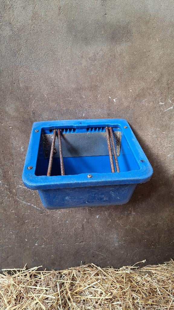 Veulen voerbak, Dieren en Toebehoren, Paarden en Pony's | Overige Paardenspullen, Ophalen, Gebruikt, Overige soorten
