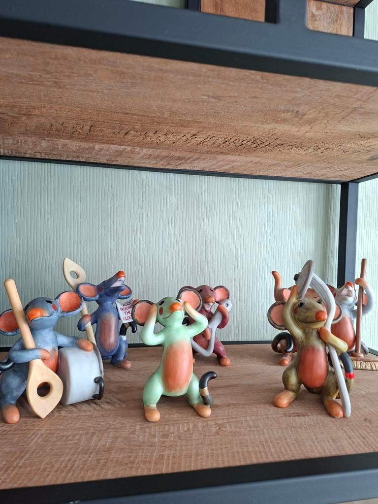 Goebel Rosina wachtmeester muizen orkest porselein zes muize, Ophalen of Verzenden, Gebruikt, Dier