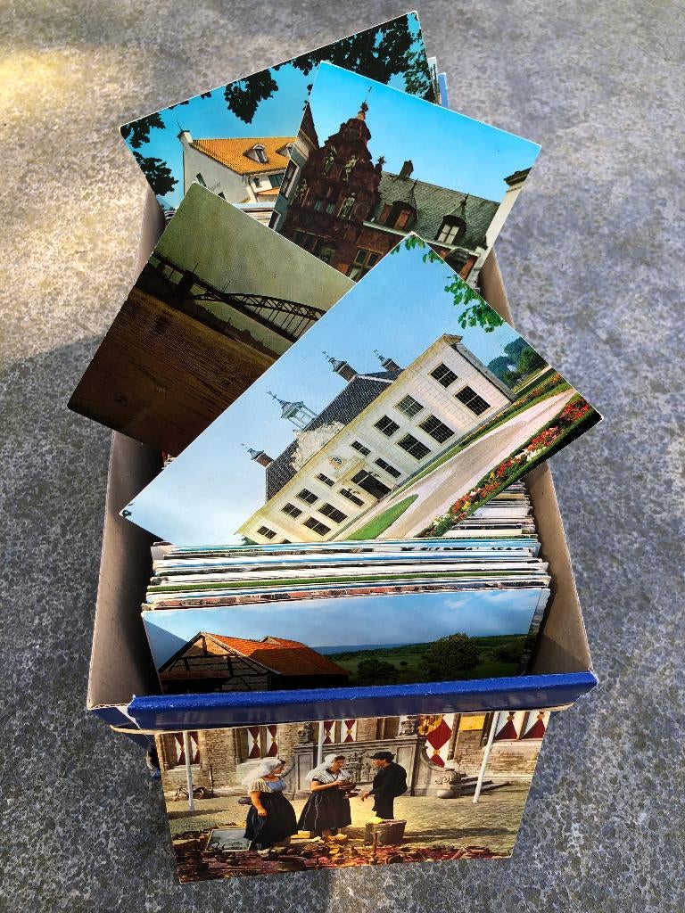 schoenendoos ansichtkaarten Nederland, Verzamelen, Verzenden, Noord-Brabant