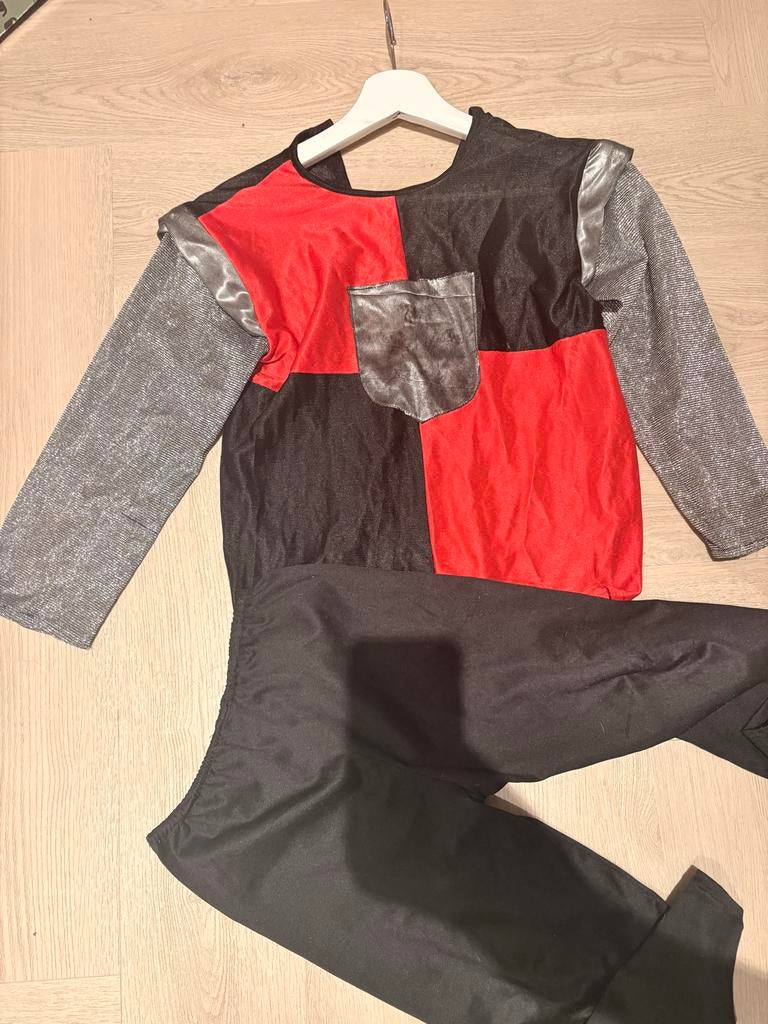 Ridderpak carnaval/verkleden maat 98-104 (4-5 jaar), Ophalen of Verzenden, Zo goed als nieuw, 104 of kleiner, Jongen