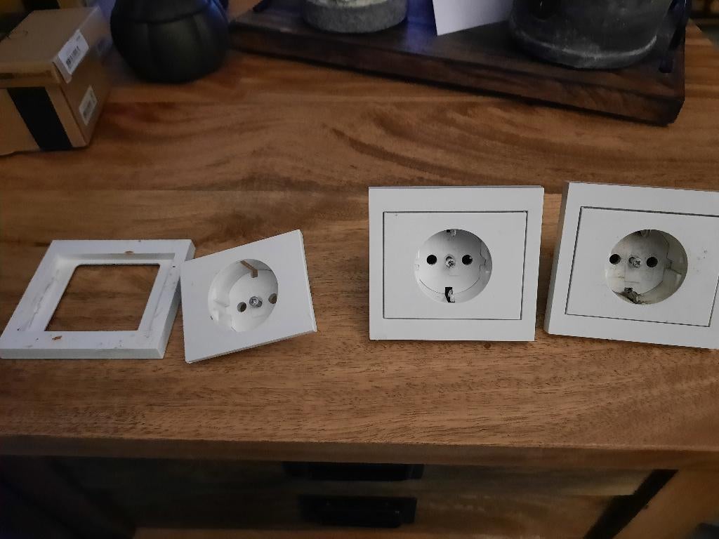 Stopcontact, Ophalen of Verzenden, Gebruikt, Stopcontact