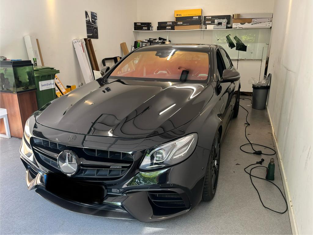 Chameleon voorruit €180