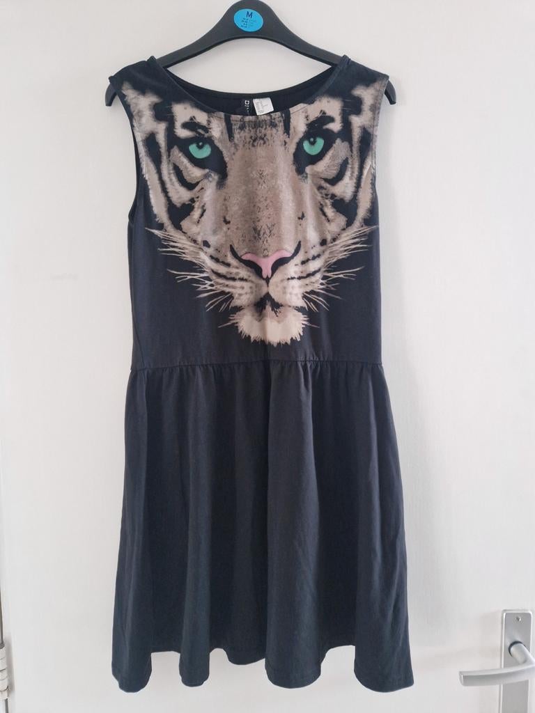 Zwarte jurk / skate dress met tijgerprint - H&M - 40, Maat 38/40 (M), H&M, Zwart, Ophalen of Verzenden