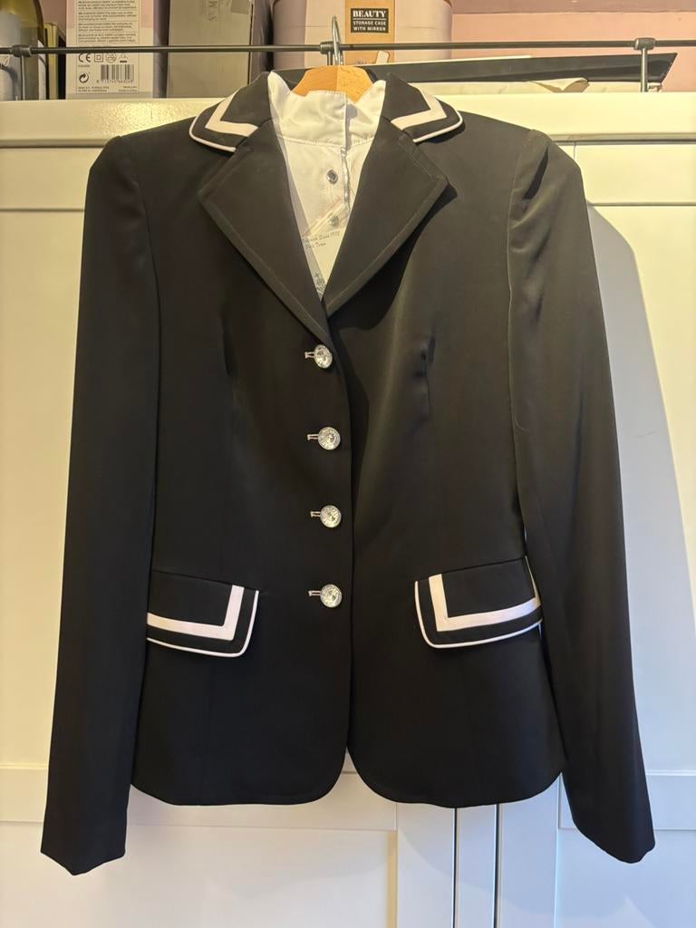 Paarden wedstrijd jasje + shirt + plastron + handschoenen, Dieren en Toebehoren, Paardrijkleding, Ophalen, Nieuw, Bovenkleding