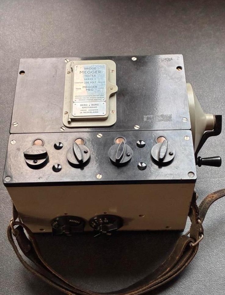Bridge Megger Tester., Verzamelen, Elektronische Apparatuur, Ophalen of Verzenden