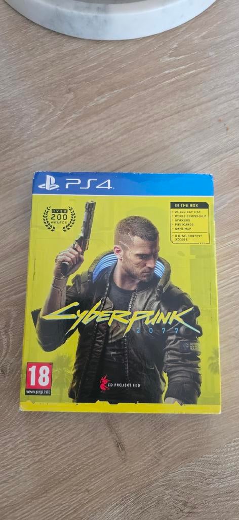 Cyberpunk 2077 PS4 Special Box, Met games, Ophalen of Verzenden, Zo goed als nieuw, Met 1 controller