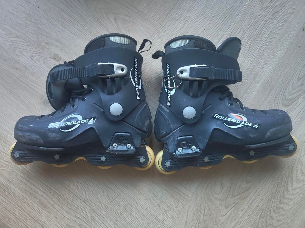 Aggressive Rollerblades Maat 42.5, Sport en Fitness, Skeelers, Gebruikt, Heren, Inline skates 4 wielen, Ophalen