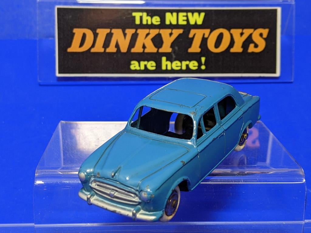 Dinky Toys France #24 b Peugeot 403  1956 - 1959, Hobby en Vrije tijd, Modelauto's | 1:43, Ophalen of Verzenden, Gebruikt, Auto