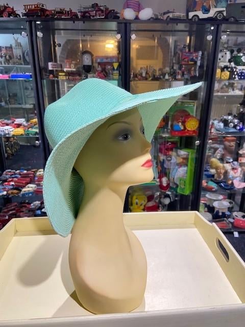 NOS, 6 stuks Flaphoeden zonnehoeden strandhoeden div kleuren, Ludovici, Hoed, Nieuw, One size fits all