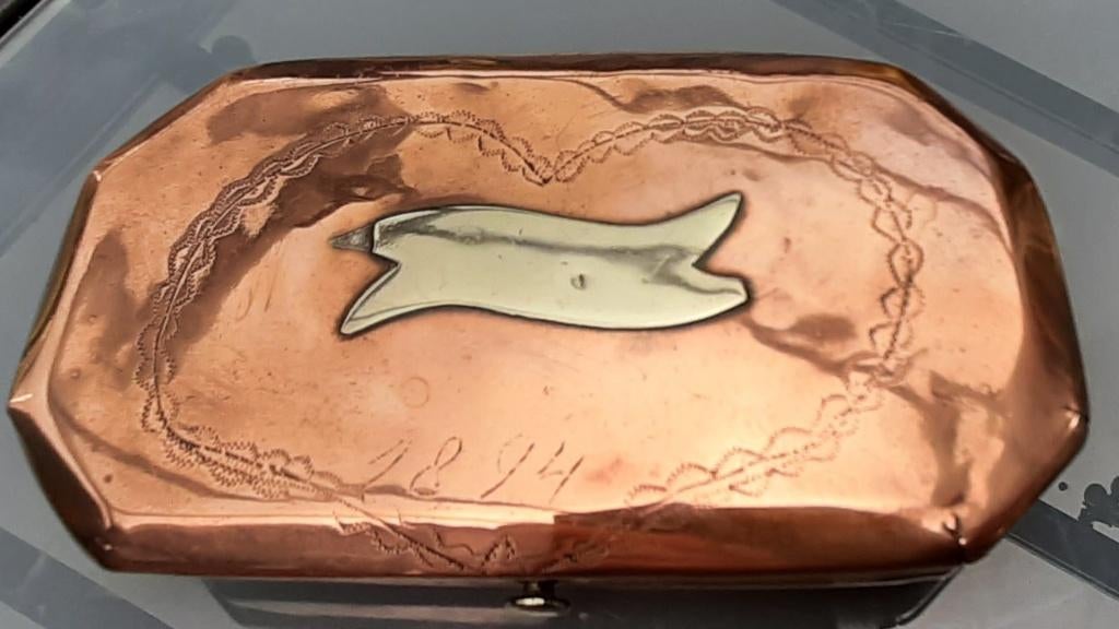 19 -eeuwse tabak doos, Verzamelen, Ophalen of Verzenden, Gebruikt, Tabaksdoos of Verpakking