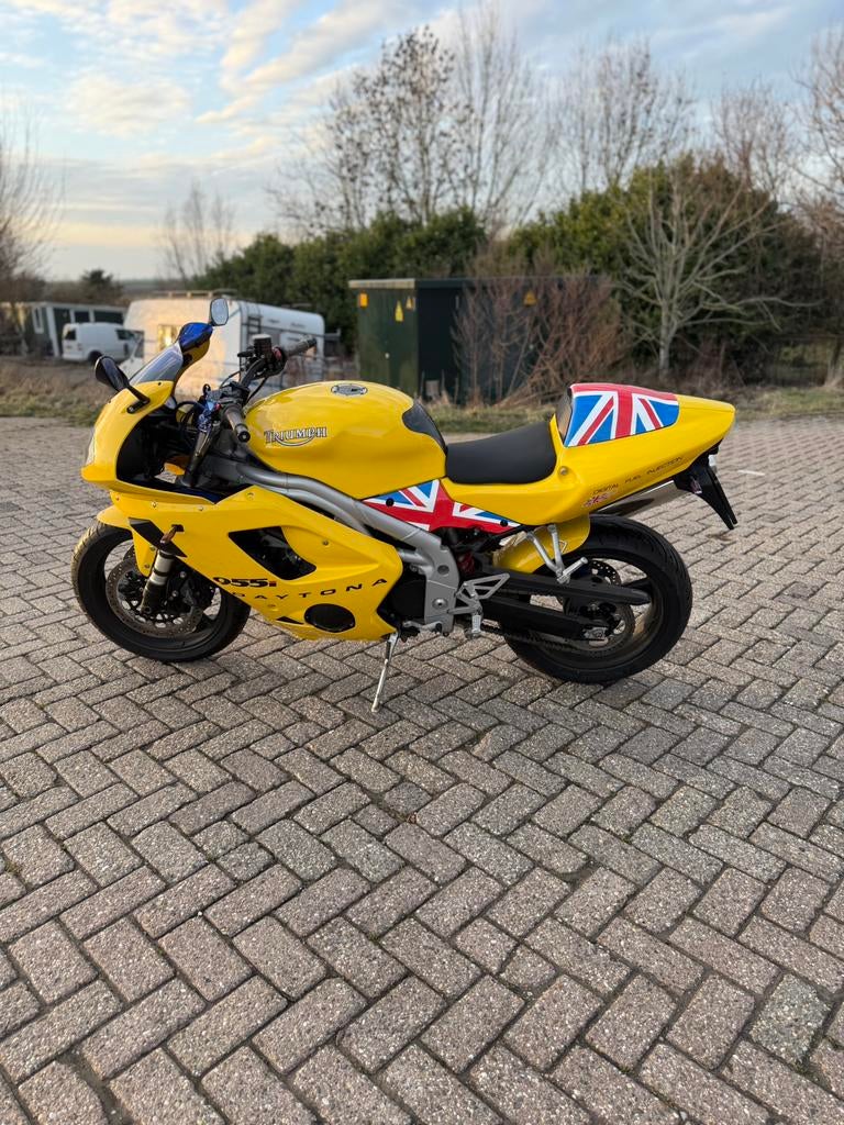 Triumph 955i motor, Motoren, Motoren | Triumph, Motorrijbewijs A, 3 cilinders, Meer dan 35 kW, 955 cc