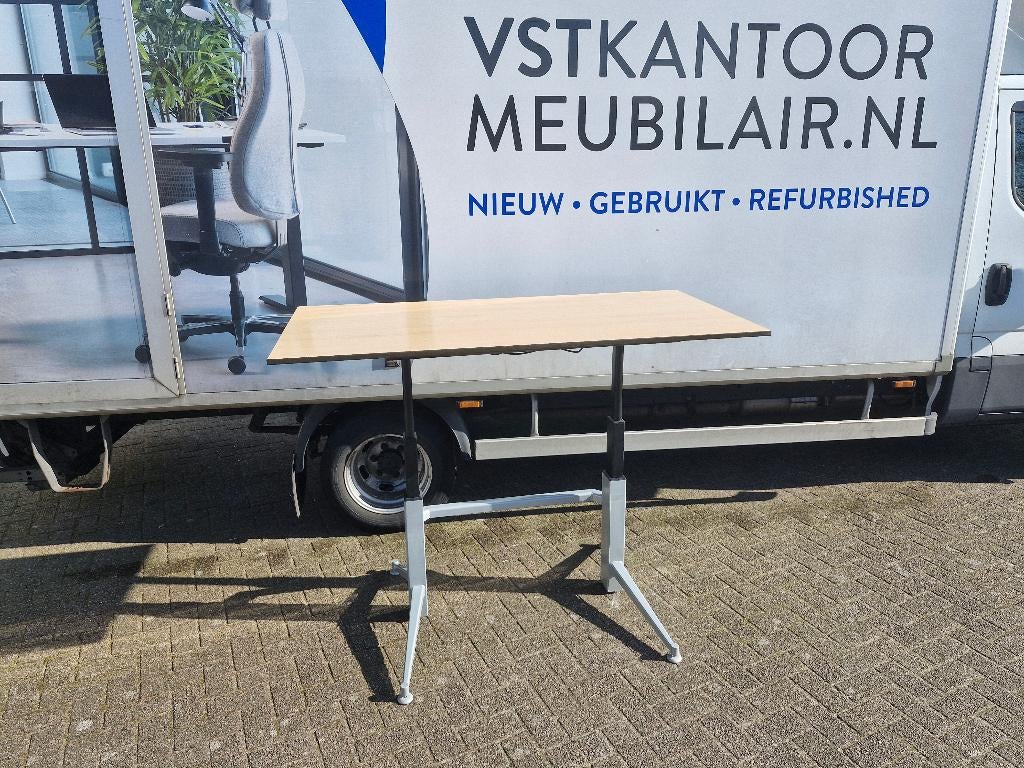Elektrisch Zit-sta bureau 130cm hoog nieuw blad 180x90, Huis en Inrichting, Bureaus, Postbus, Ophalen of Verzenden, Zo goed als nieuw