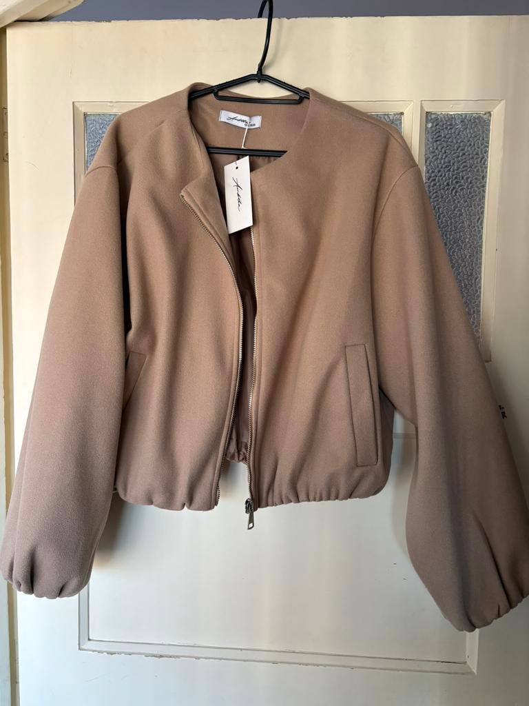 Mooie nieuwe jas one size Ambika, Ophalen of Verzenden, Nieuw