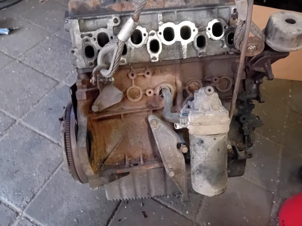 Motoronderblok AAB 2400cc 57 kw,(cilinderkop stuk), Auto-onderdelen, Ophalen of Verzenden, Gebruikt, Volkswagen