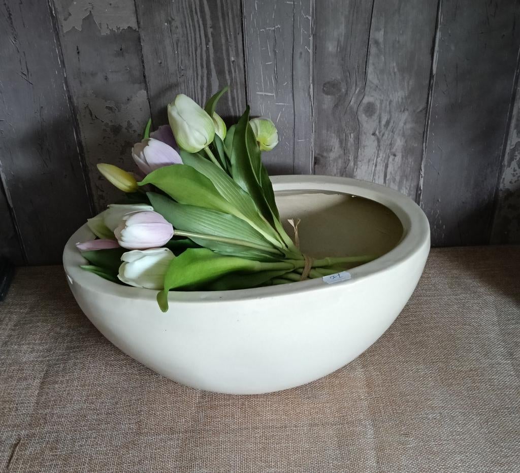 Prachtige creme kleurige bloempot, Canadezenlaan 4 Dokkum, La Rentree, Ophalen of Verzenden, Zo goed als nieuw