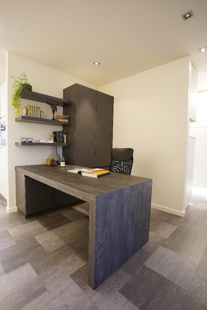 Bureau, Ophalen, Nieuw