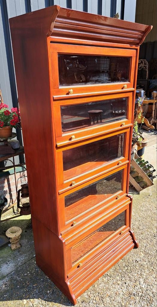 Klassieke Mahonie vitrinekast, boekenkast (Globe Wernicke, Huis en Inrichting, Kasten | Boekenkasten, Ophalen of Verzenden, Zo goed als nieuw