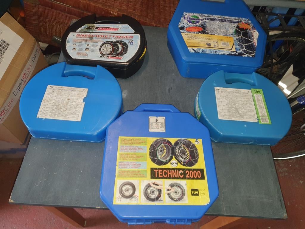 Diverse ongebruikte sneeuwkettingen, Ophalen of Verzenden