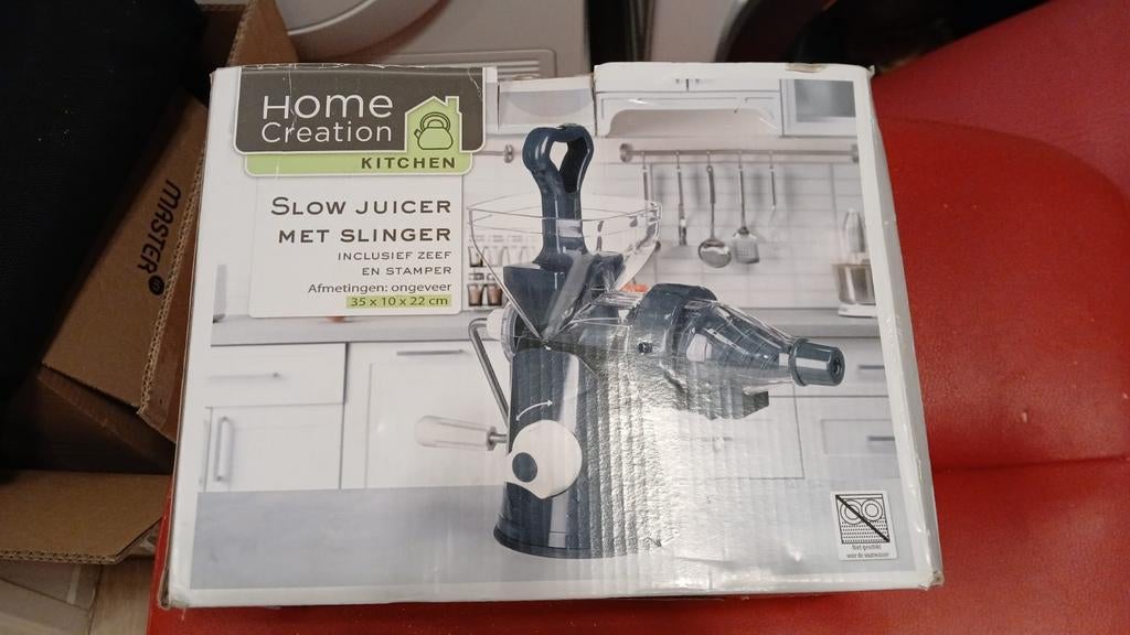 Juicer met slinger. Ophalen in lunteren of verzenden., Ophalen of Verzenden, Zo goed als nieuw