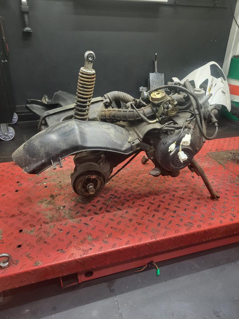 Motorblok Sym orbit / fiddle 2 euro 2/3 oud model, Ophalen, Gebruikt, ., .