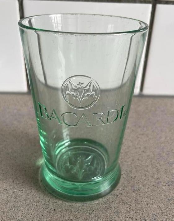 Bacardi glas, Ophalen of Verzenden, Zo goed als nieuw, Borrel- of Shotglas