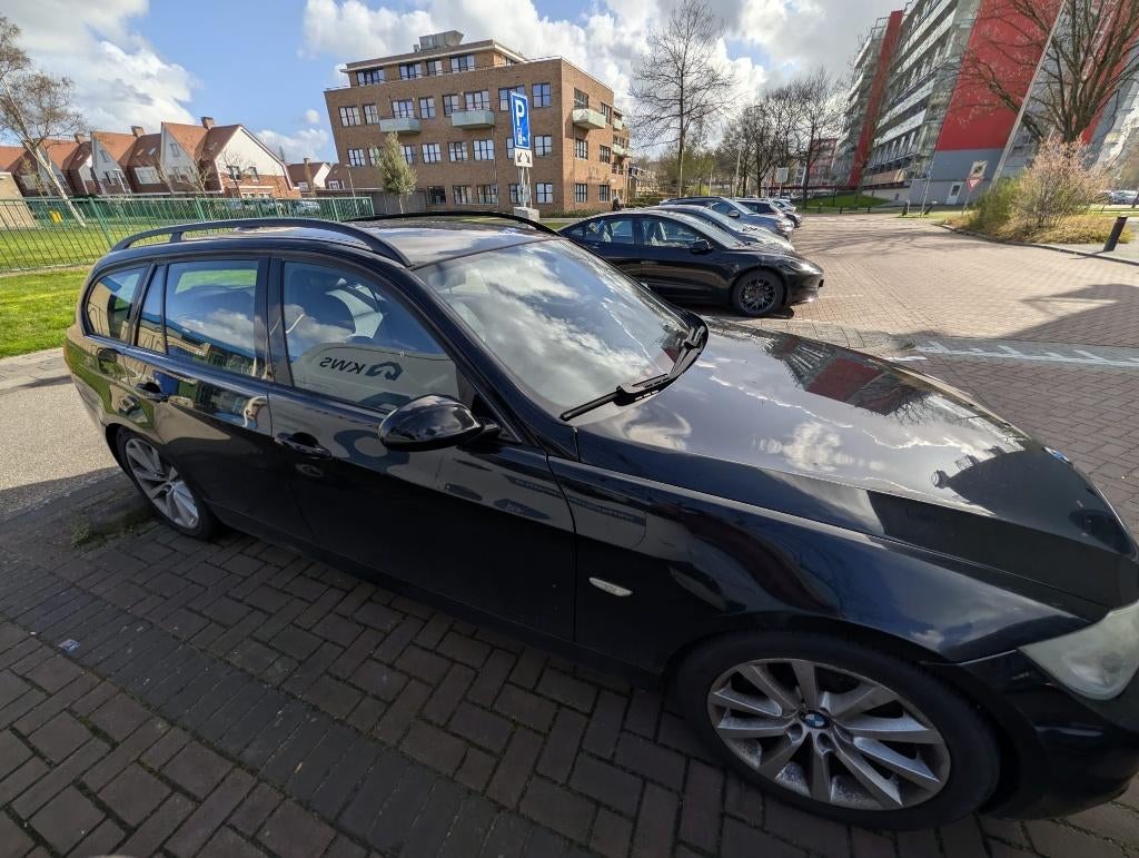 BMW 3-Serie 2.0 318 I Touring 2006 Zwart, Auto's, 13 km/l, 1970 kg, 1995 cc, 4 cilinders