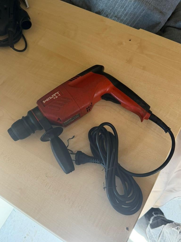 hilti boormachine, Ophalen, Zo goed als nieuw, Boormachine