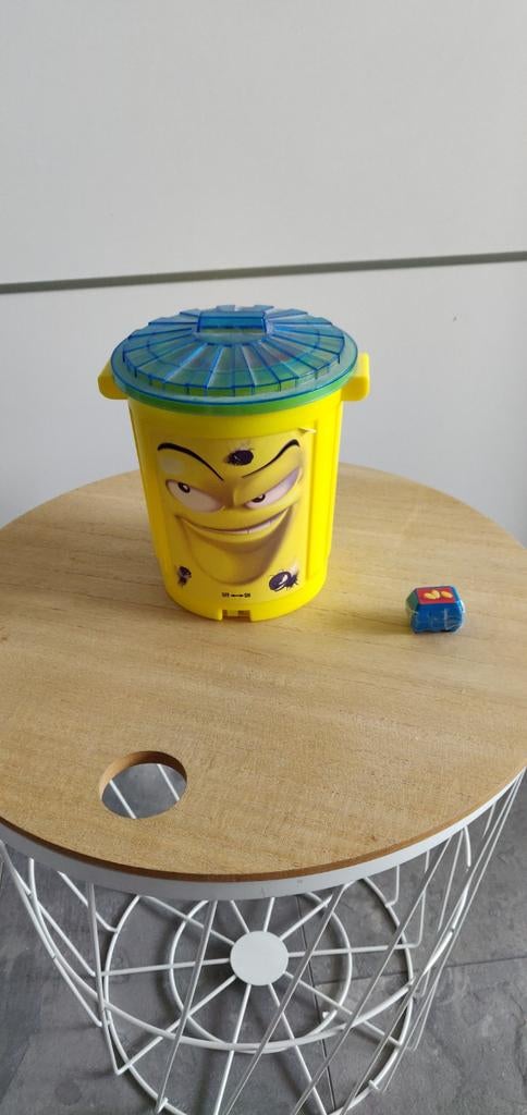 Vat vol vliegen spel, Drie of vier spelers, Ophalen, Gebruikt