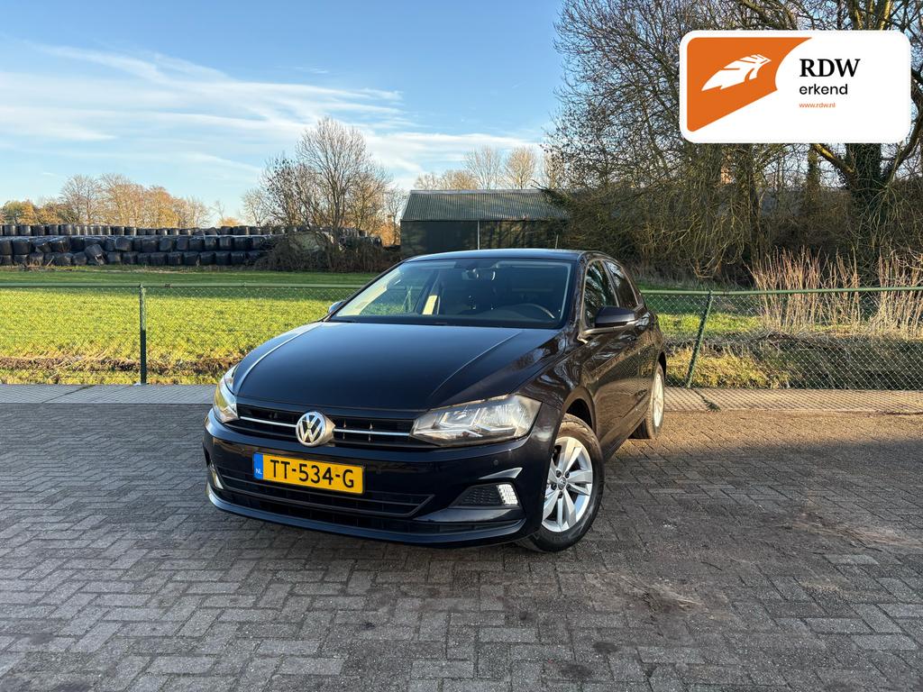 Volkswagen Polo 1.0 TSI 95PK 5D Bluemotion 7-DSG 2018 Zwart, Auto's, Stof, 95 pk, USB, Bedrijf