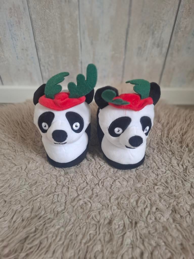 Leuke panda knuffels en pantoffels - los of als set, Ophalen of Verzenden, Gebruikt, Overige typen