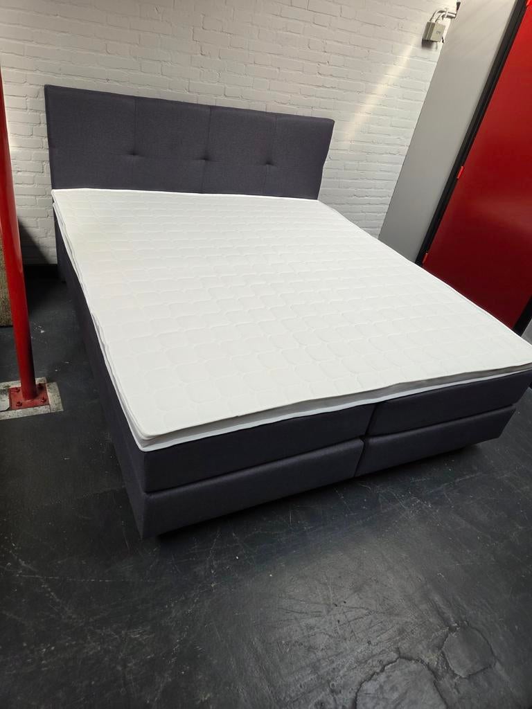 Nieuwe complete boxspring 180x200 grijs met HR topper, Ophalen of Verzenden, Boxsprings bedden, 180 cm, 200 cm