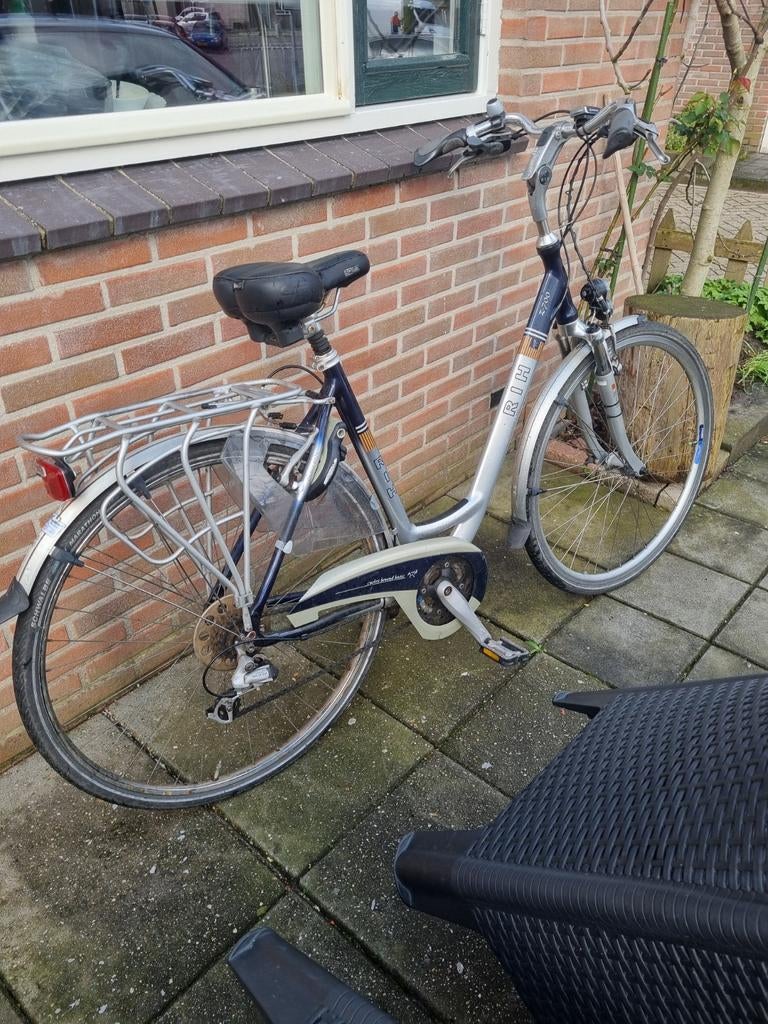 Opknapper Damesfiets - Achterwiel heeft slag, Fietsen en Brommers, Fietsen | Dames | Damesfietsen, Ophalen of Verzenden, Gebruikt